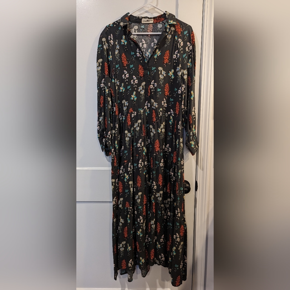 Flowy Maxi dress with button down top, long skirt, and pockets